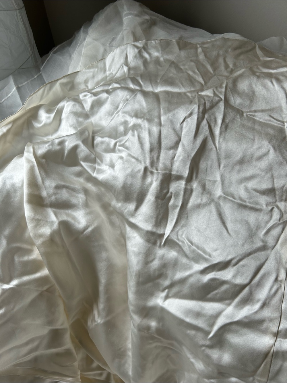 Lela Rose Ivory Satin Wedding Dress Bodice - Picture 13 of 16